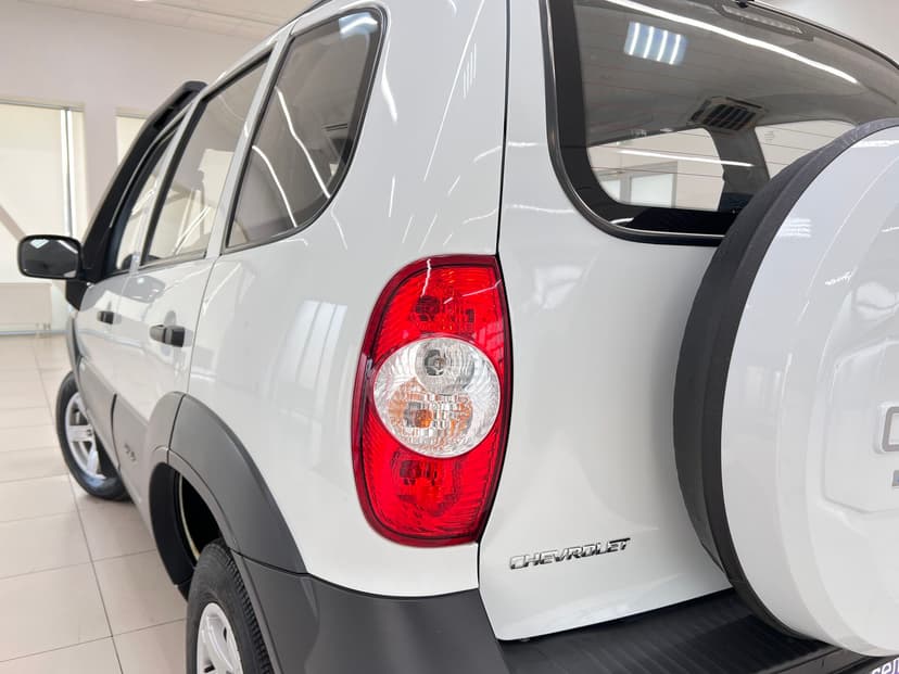 chevrolet-niva-2014-451-11
