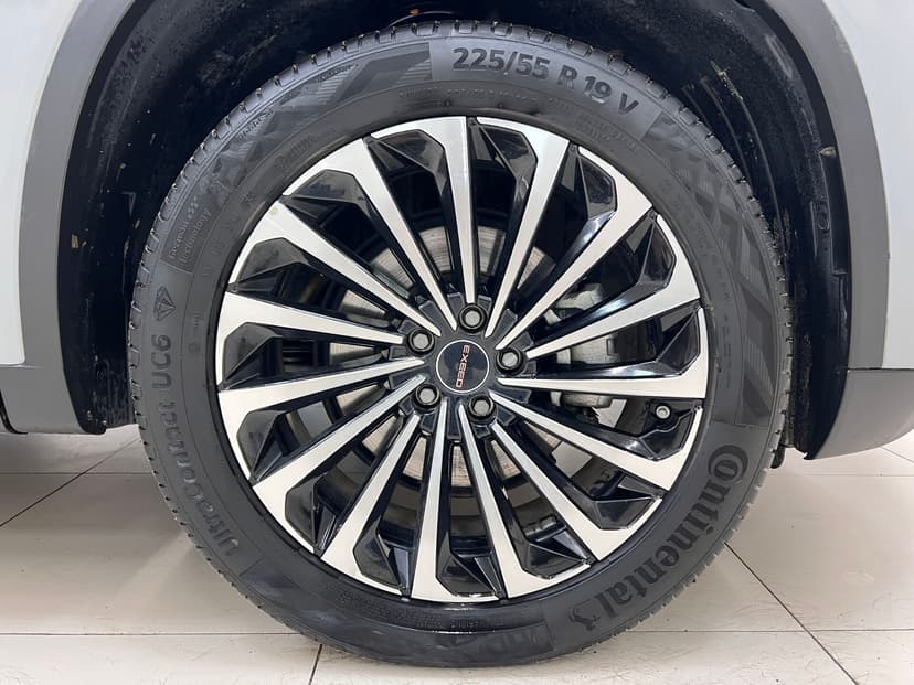 exeed-txl-2022-730-11