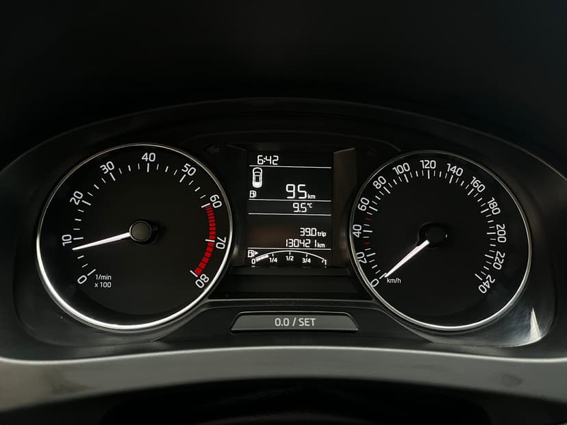 skoda-rapid-2016-725-22