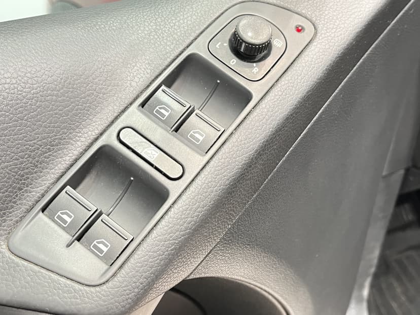 volkswagen-tiguan-2009-1178-10