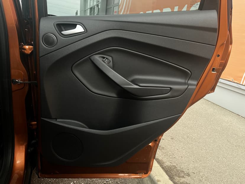 ford-kuga-2016-477-27