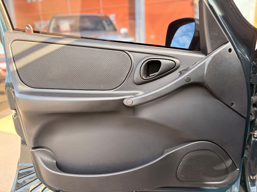 ваз (lada)-niva travel-2023-511-24