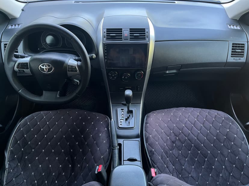 toyota-corolla-2012-89-11