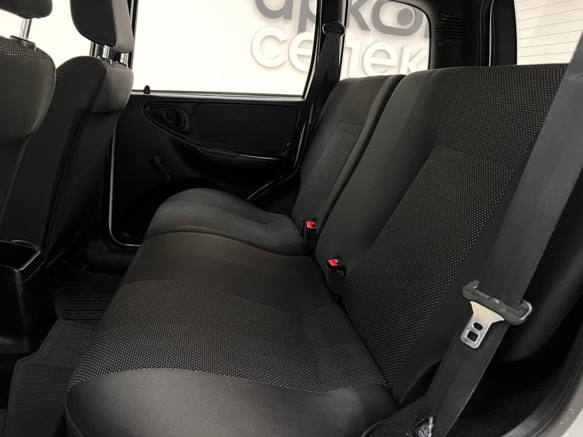 chevrolet-niva-2014-451-26