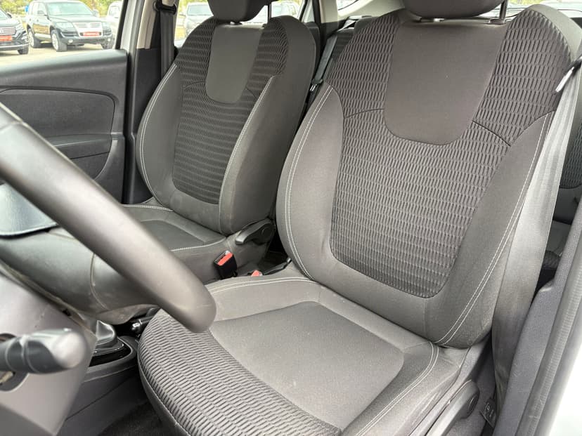 renault-kaptur-2016-255-24