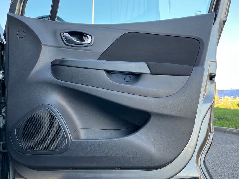 renault-kaptur-2017-32-23