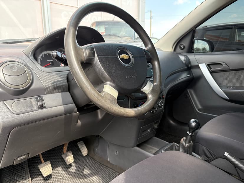 chevrolet-aveo-2008-176-16