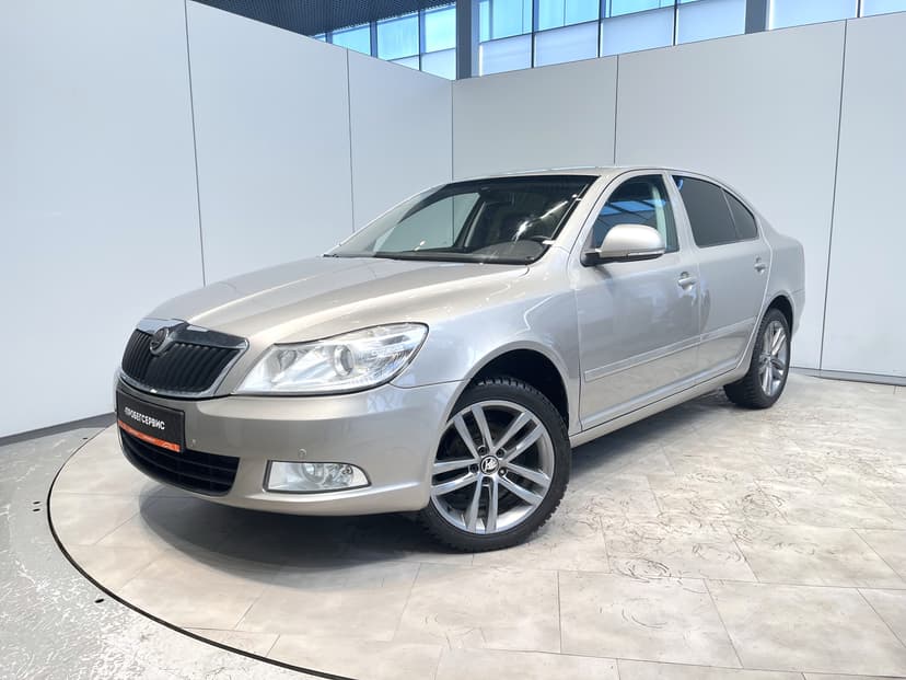 skoda-octavia-2011-1028-0