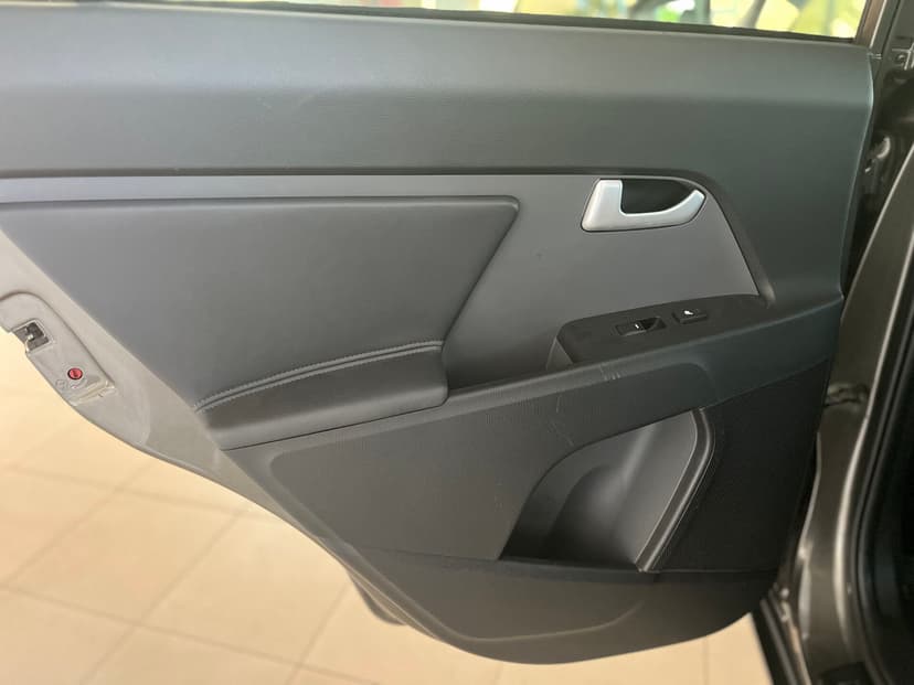 kia-sportage-2014-256-21