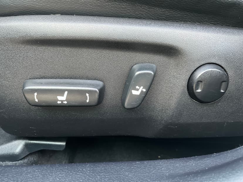 toyota-camry-2014-568-19