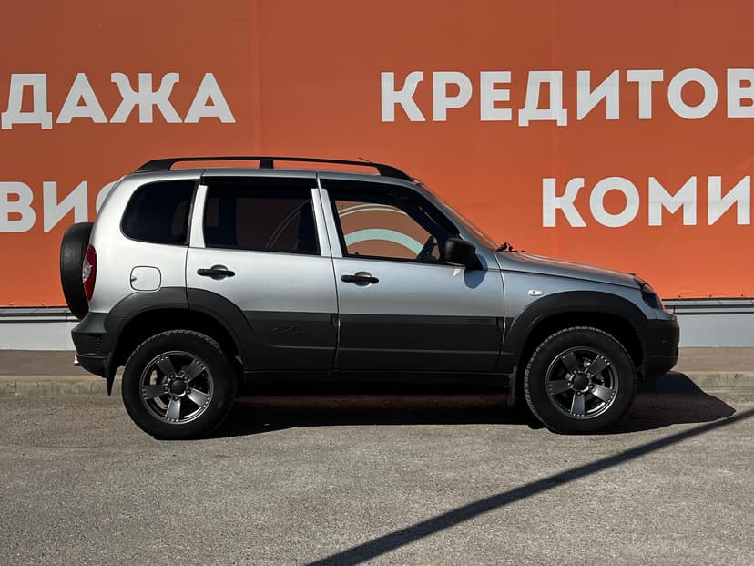 chevrolet-niva-2019-407-3