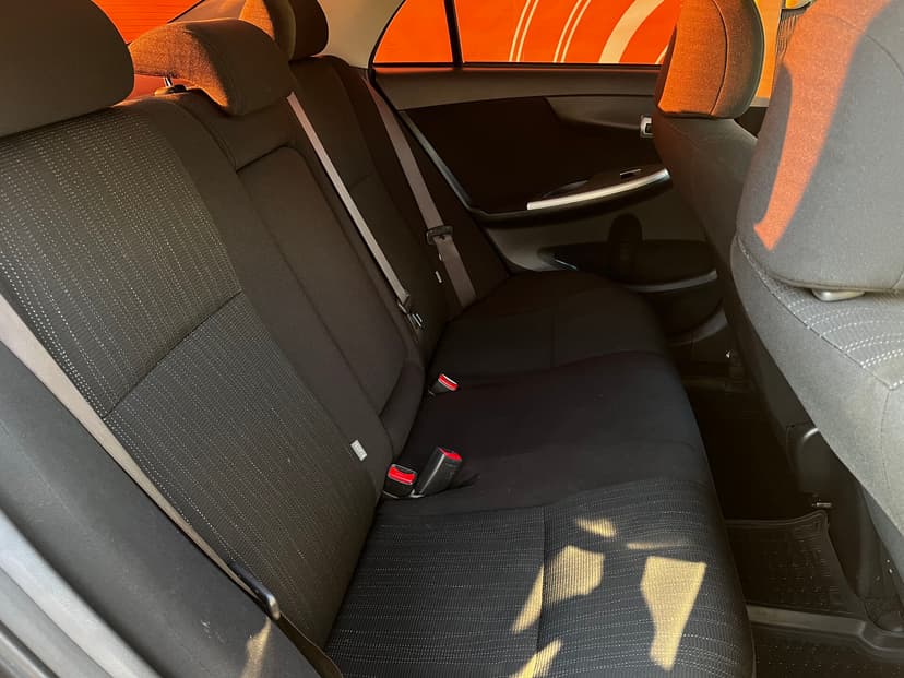 toyota-corolla-2010-338-25