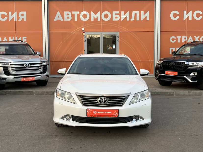 toyota-camry-2014-568-1