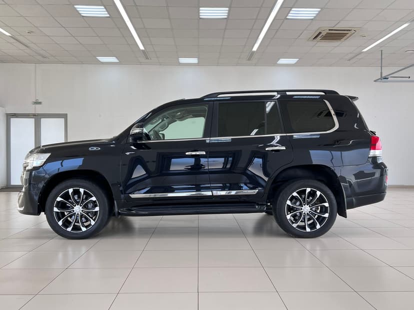 toyota-land cruiser-2015-6-8