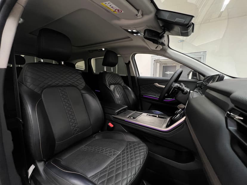 exeed-txl-2022-730-35