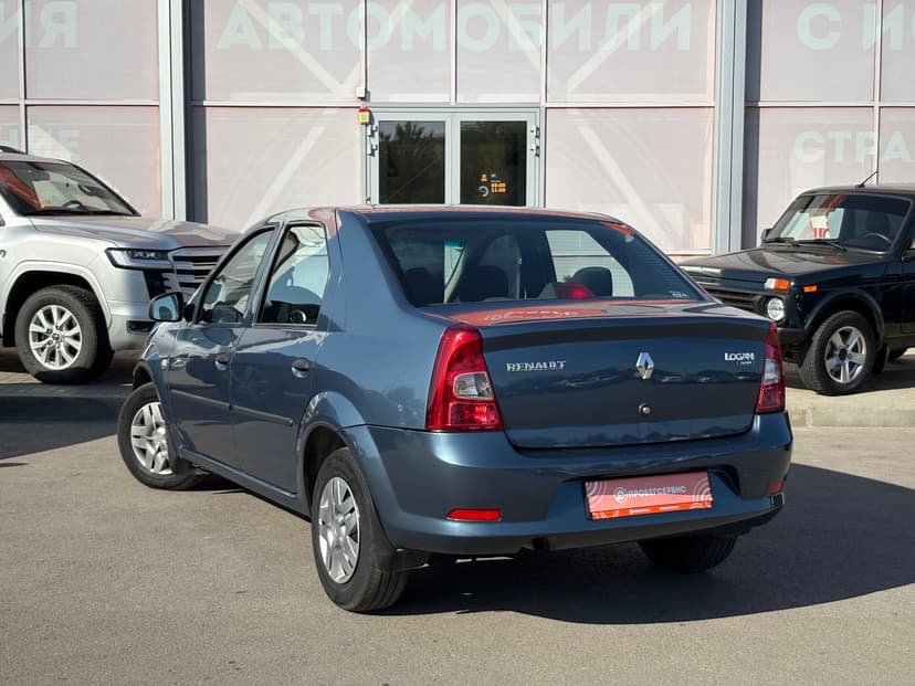renault-logan-2011-173-6
