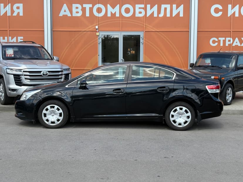 toyota-avensis-2010-185-7