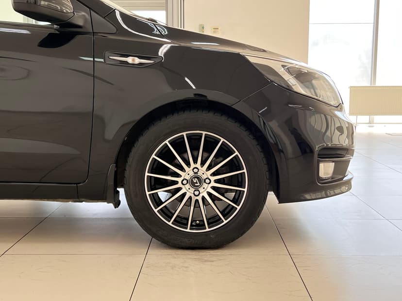 kia-rio-2015-7-4