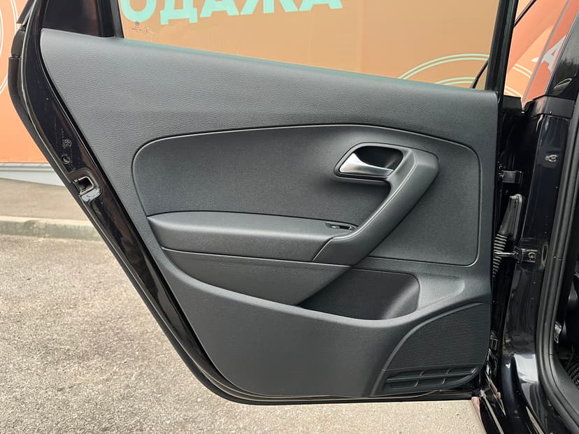 volkswagen-polo-2019-92-21
