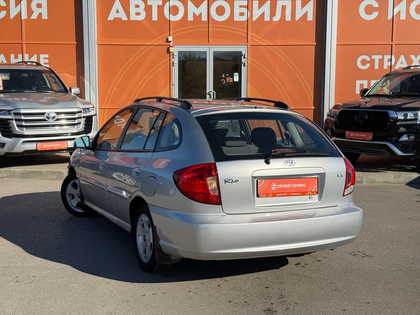 kia-rio-2004-567-6
