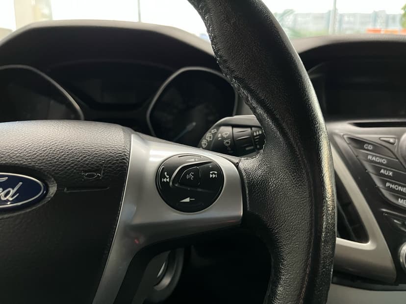 ford-focus-2015-164-17