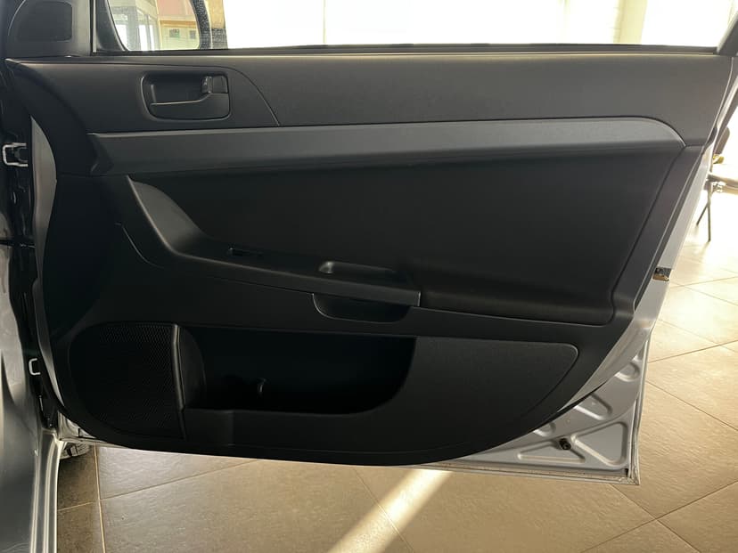 mitsubishi-lancer-2008-550-21