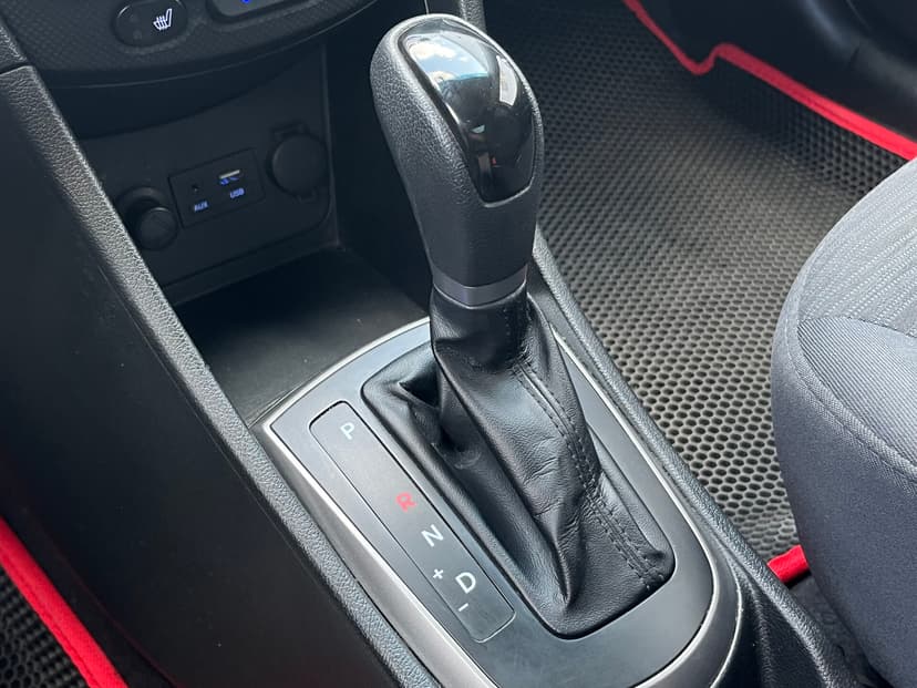 hyundai-solaris-2015-27-11