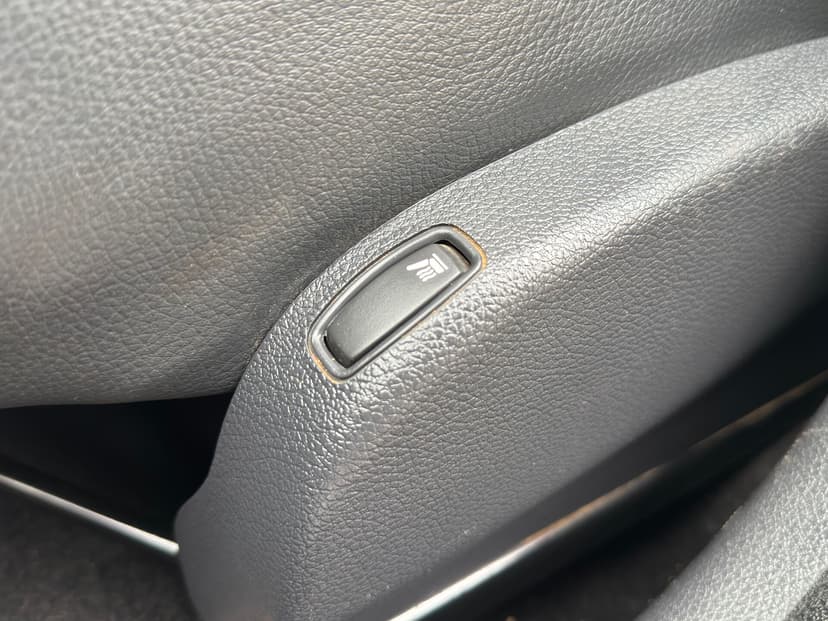 renault-logan-2011-576-16