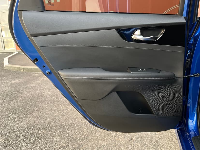 kia-cerato-2021-34-19