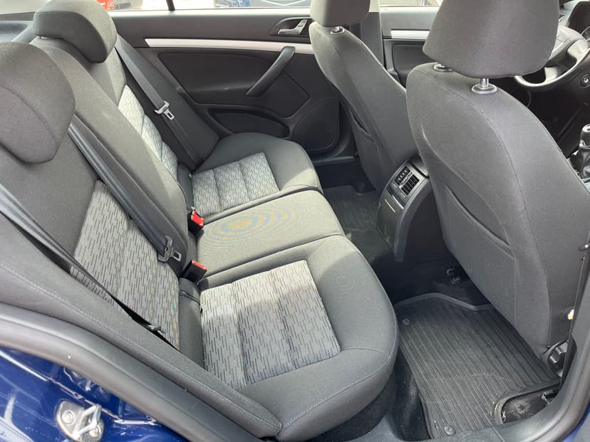 skoda-octavia-2011-341-19