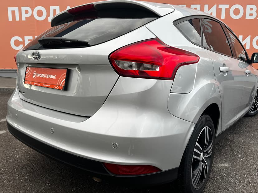 ford-focus-2017-345-9