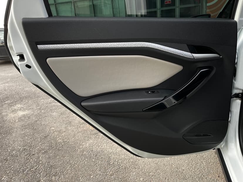 ваз (lada)-vesta cross-2021-562-18