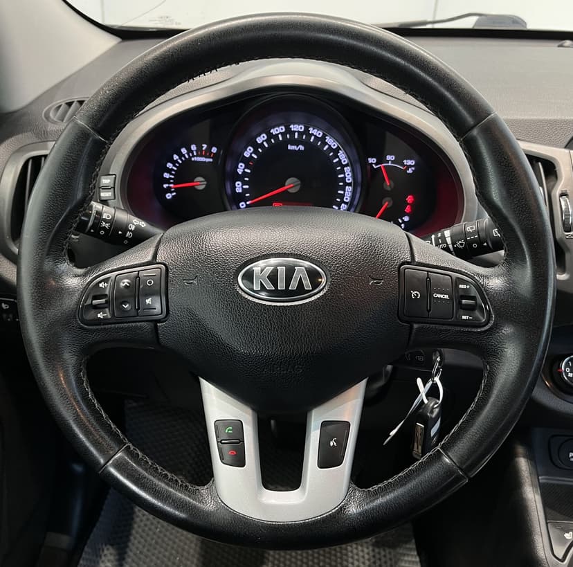 kia-sportage-2013-672-10