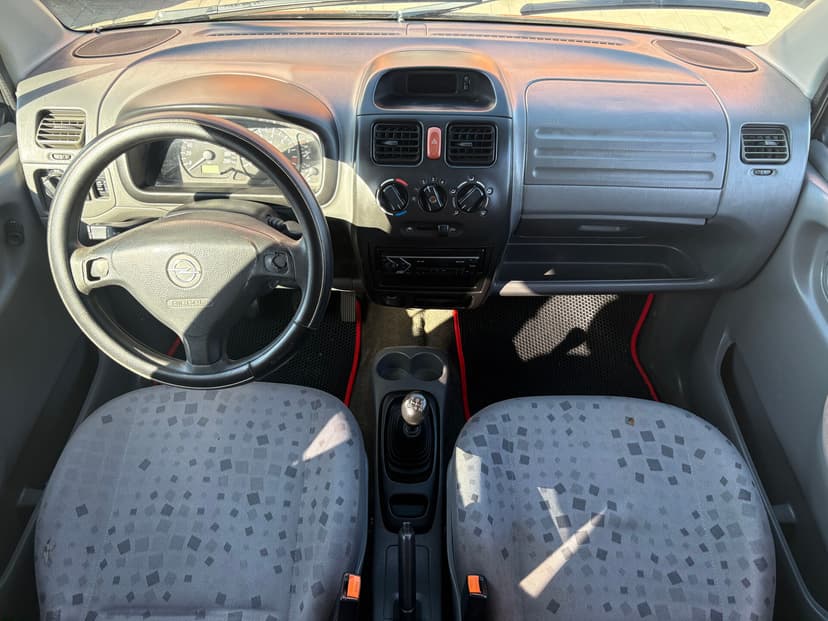 opel-agila-2001-206-10