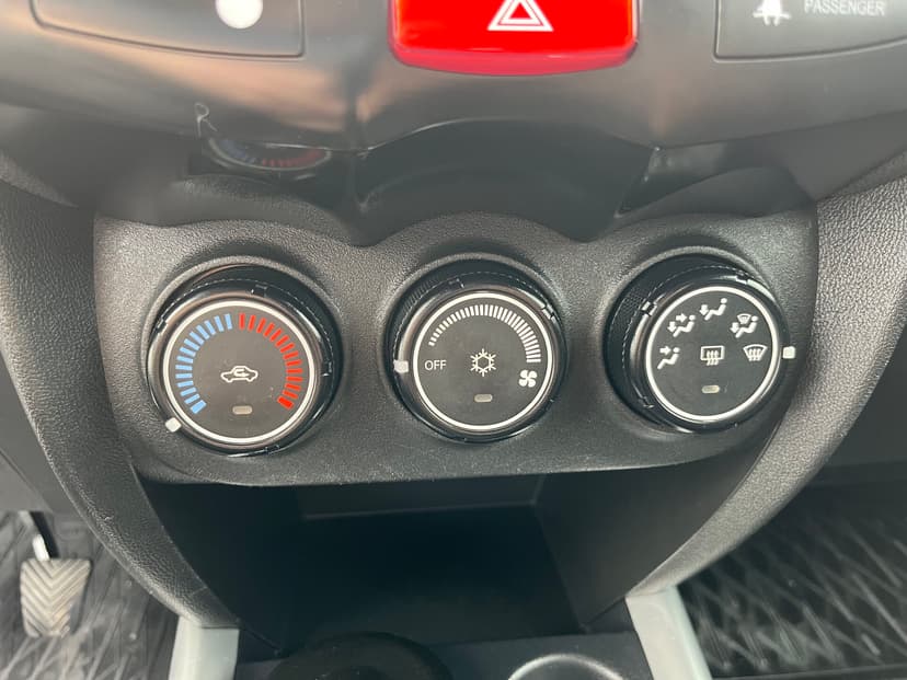 mitsubishi-asx-2012-300-16
