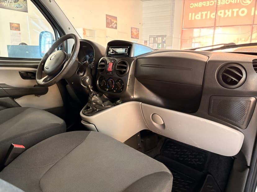 fiat-doblo-2011-274-19