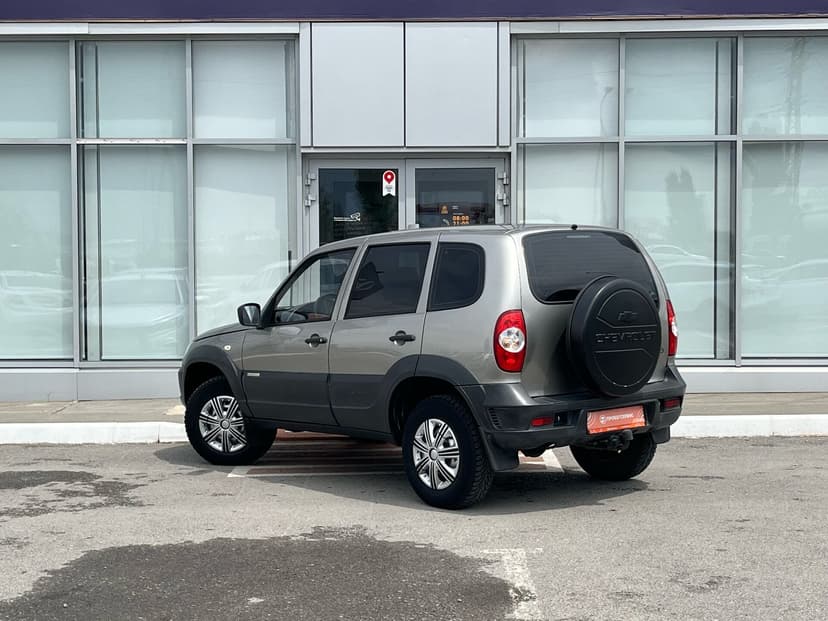 chevrolet-niva-2015-21-6