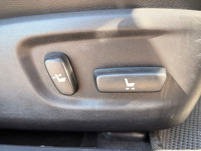 toyota-camry-2015-361-24