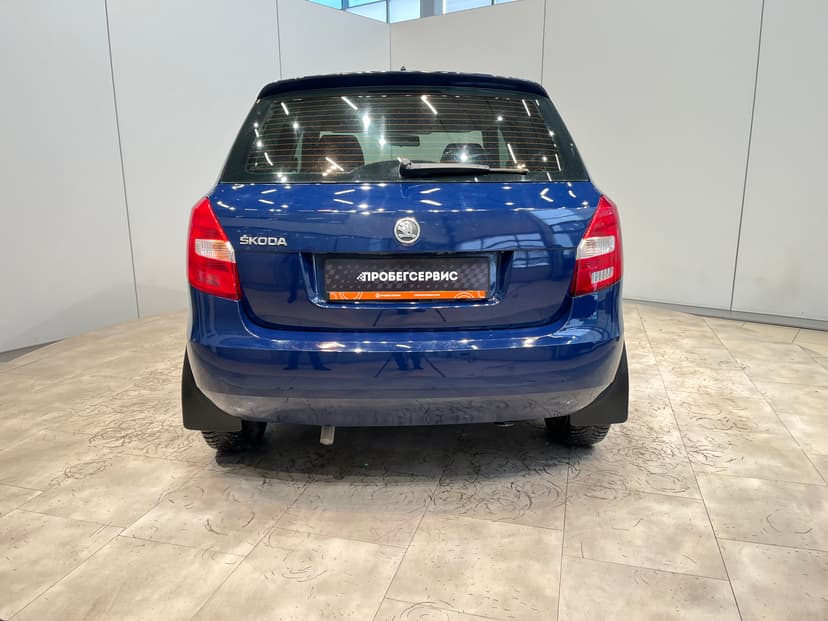 skoda-fabia-2013-1160-4
