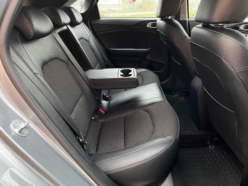 kia-ceed-2021-681-30