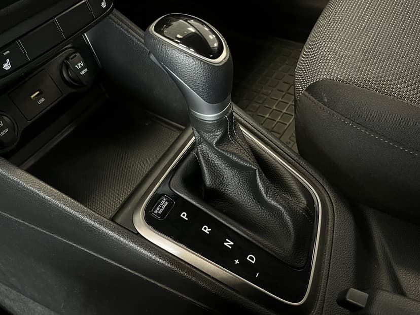 hyundai-solaris-2021-133-17