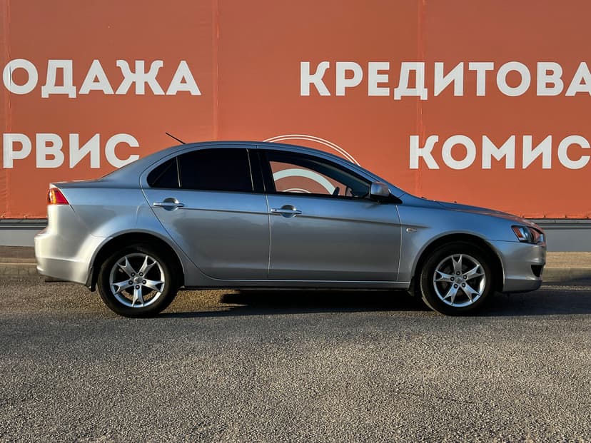 mitsubishi-lancer-2008-550-3