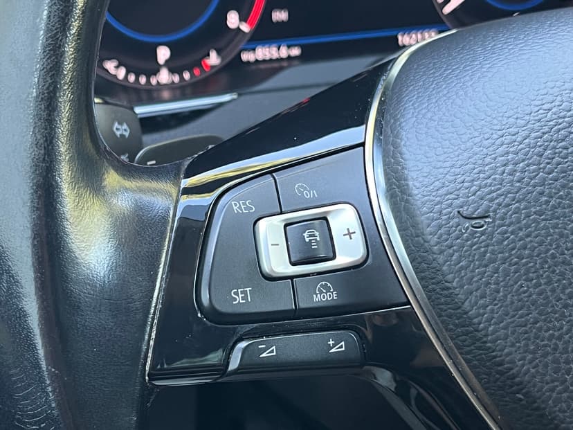 volkswagen-passat-2018-61-17