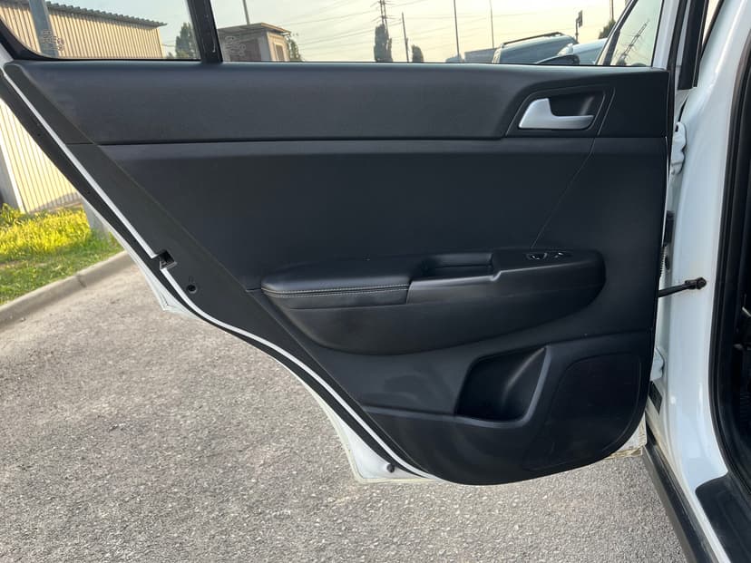 kia-sportage-2016-48-24
