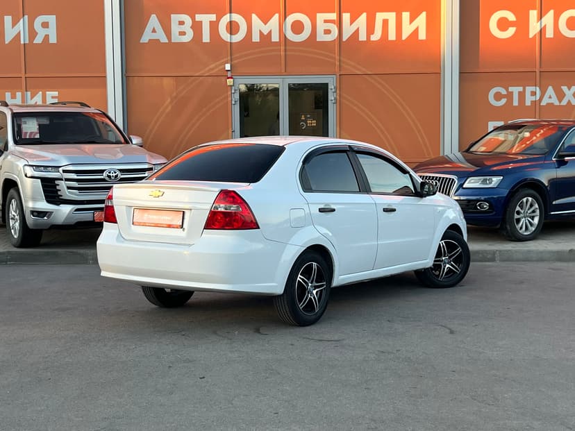 chevrolet-aveo-2011-209-4