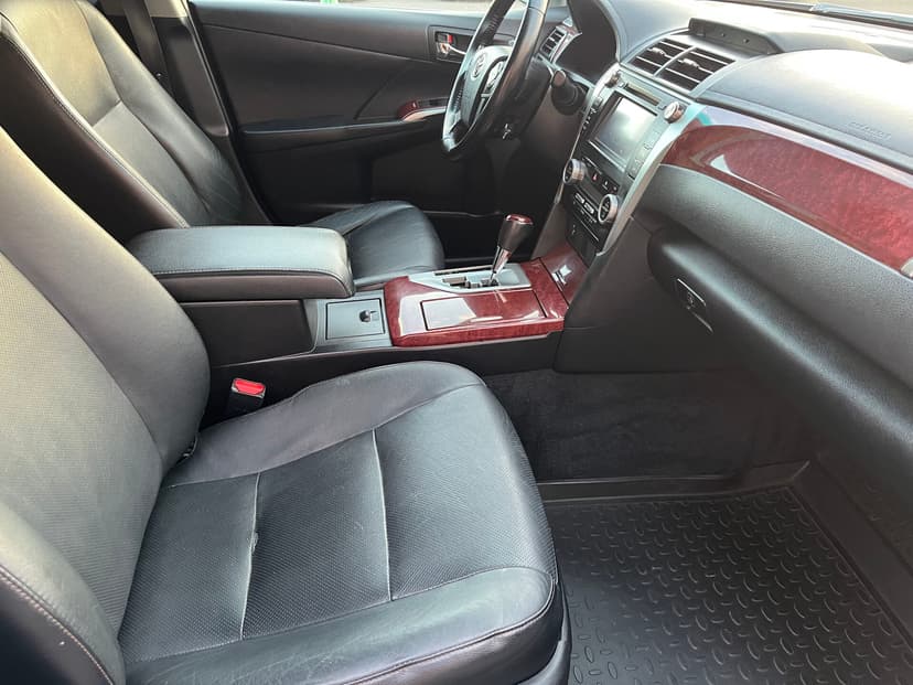 toyota-camry-2014-568-26