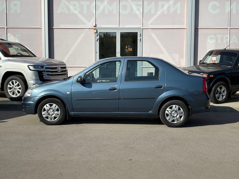 renault-logan-2011-173-7