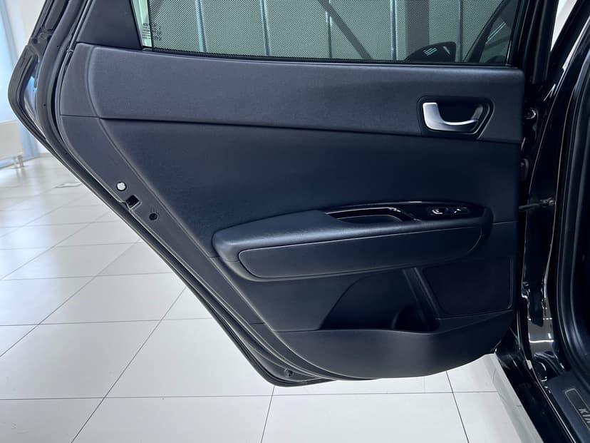 kia-optima-2017-2-37