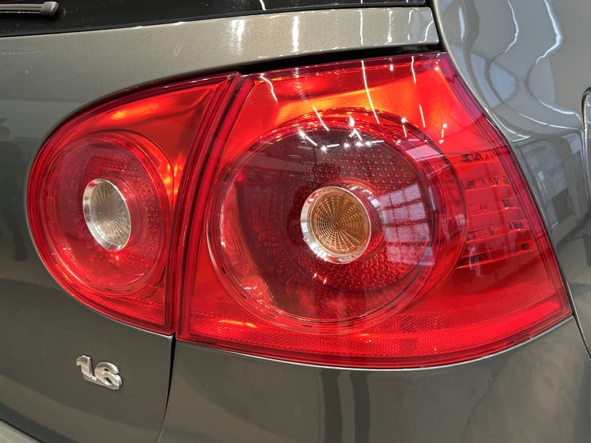 volkswagen-golf-2005-1180-11