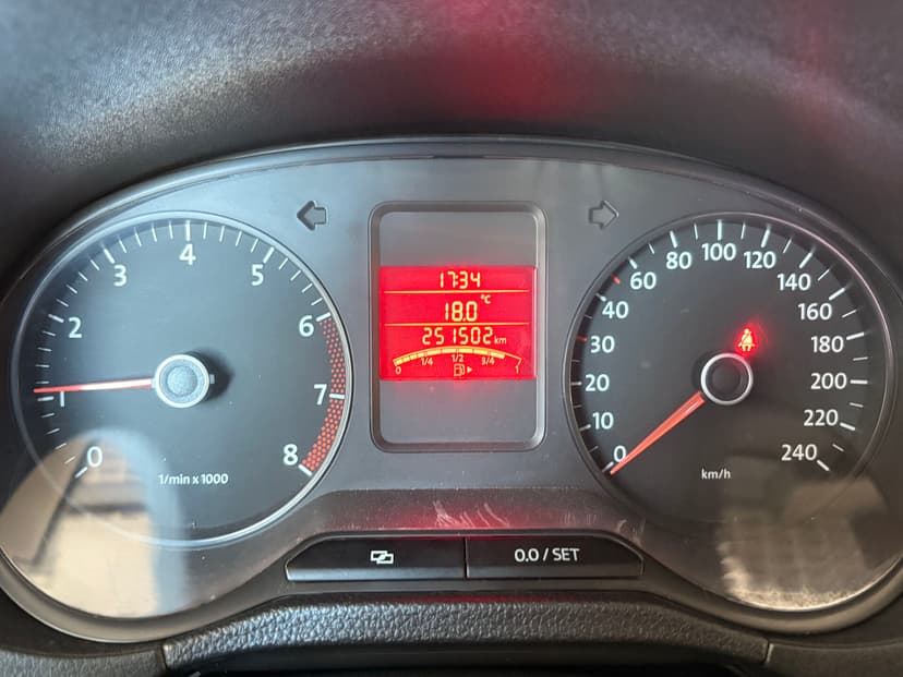 volkswagen-polo-2013-313-12